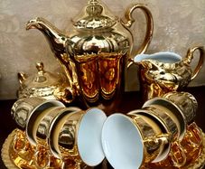 Thun vintage gold coffee set