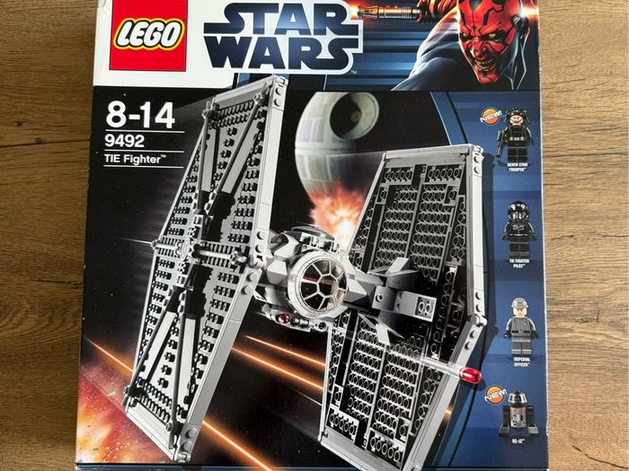 Lego StarWars 9043 and 9042