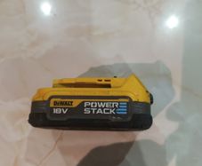 DeWalt power stack battery (read add)