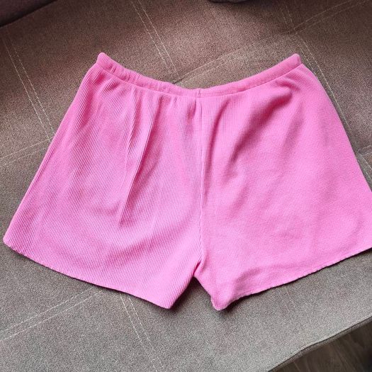Pink shorts size S