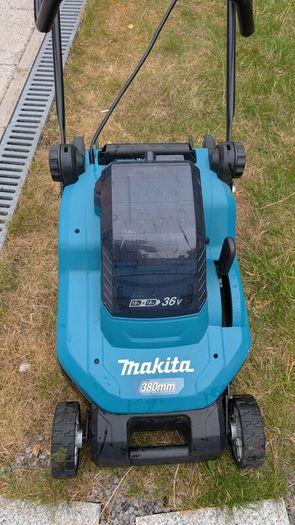 Makita Electric Lawnmower