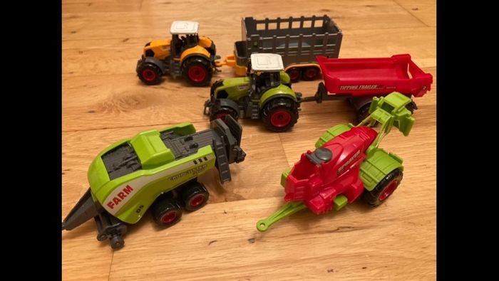 Tractors / farm machines