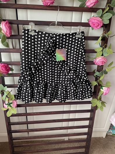 skirt Bnwt misguided black polka dot skirt size 12