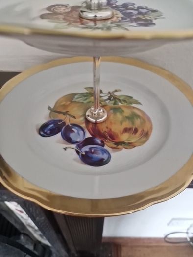vintage cakestand