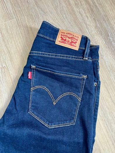 Levi's 721 high rise skinny jeans