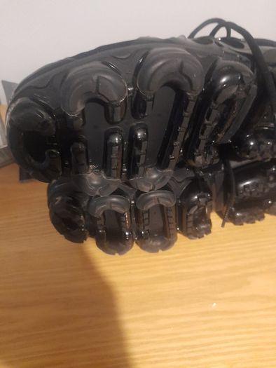 Black Nike vapourmax 8.5uk as new