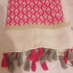 Ladies pink scarf