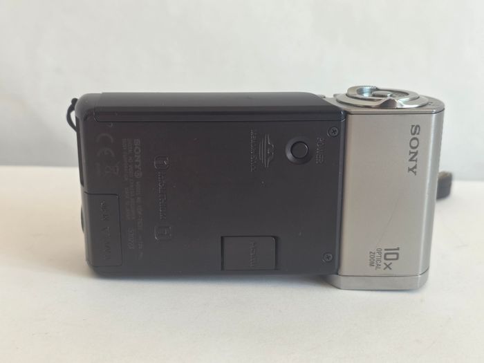 SONY HDR-TG1 Digital Hi-Vision Handycam Camcorder