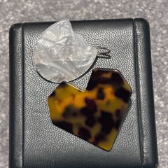 Hair clips