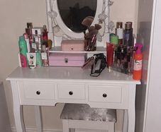 vanity table with mirror and stool