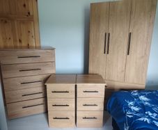 Bedroom furniture set