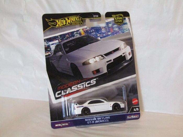 Hot Wheels Premium Car Culture Modern Classics Nissan Skyline GT-R Brand New Sealed