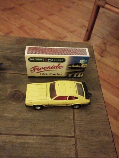 Vintage Corgi FORD CAPRI 3.0S Diecast Car Made in Great Britain Postage Available or Collection