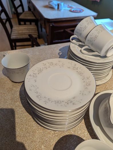 Fine China Set - Japanese Delux