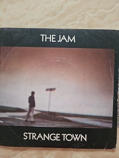 The Jam 7" - Strange Town