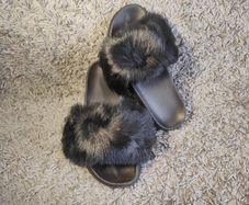 Furry Ladies Slippers Black