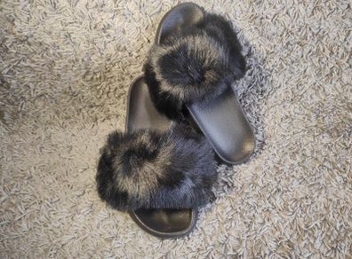 Furry Ladies Slippers Black
