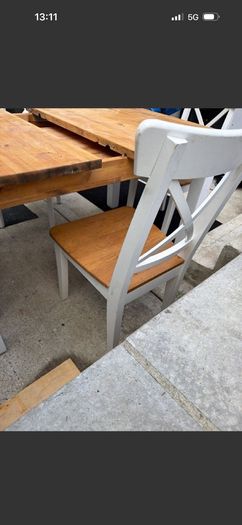 dinig table