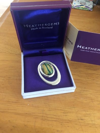 brooch heathergems Scottish made