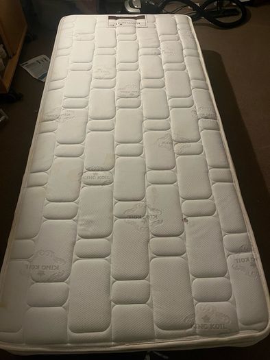 Premium king koil  zip & link mattress: superking or 2 singles
