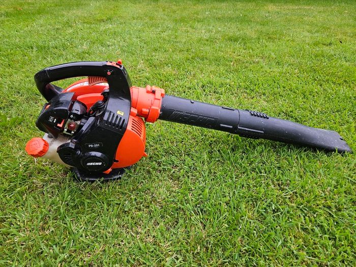 Leaf Blower
