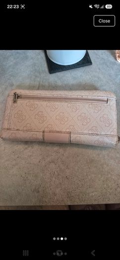 guess wallet
