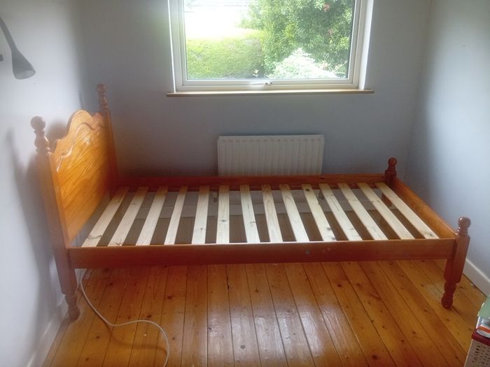 Single wooden bed,with used but good condition mattress if required