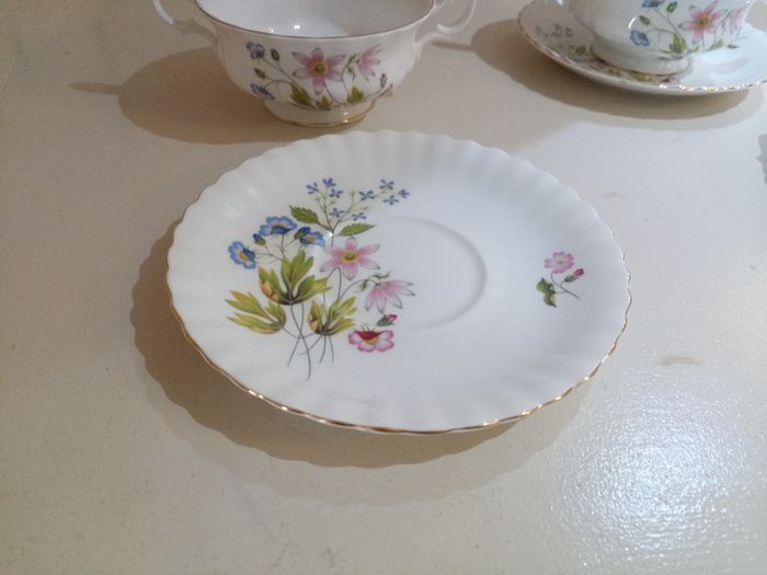 Richmond Bone China Soup Coupes & Saucers Set 'Wild Anemone'