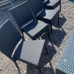 outdoor table and chairs