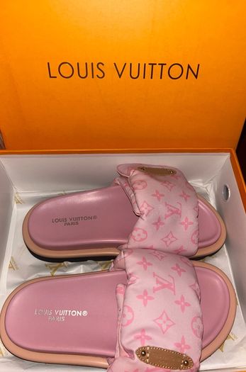 Pink LV Sliders