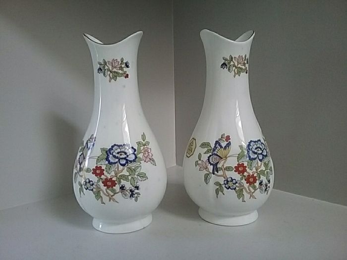 Pair of Royal Tara Vases