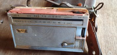 Vintage radio sanyo