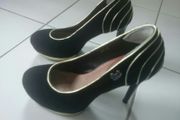 Feud London black suede heels size 5
