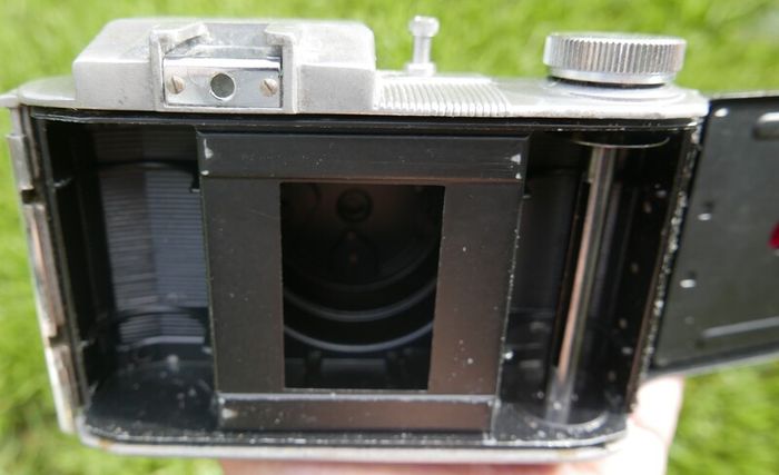 Vintage Bencini Koroll 24 S camera with original case