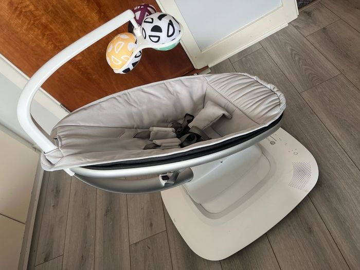 4 moms baby bouncer