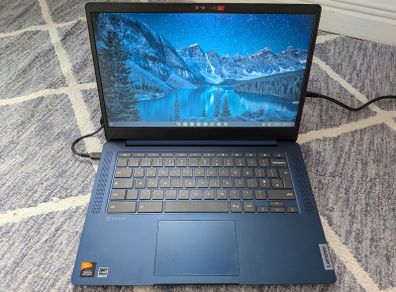 Lenovo IdeaPad Slim 3