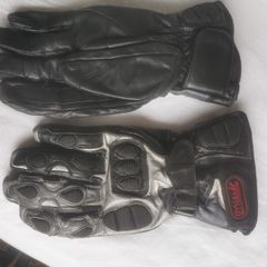 Motorbike gloves