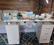 Complete kit for nail technicians