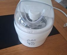 kenwood Icecream maker