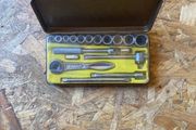 Vintage DECO 1/4" socket set