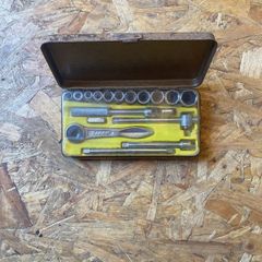 Vintage DECO 1/4" socket set