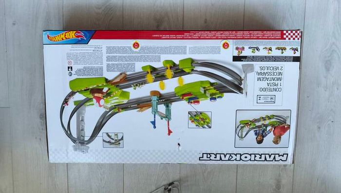 Hot Wheels Mariokart Mario Circuit Lite Track Set super mario power