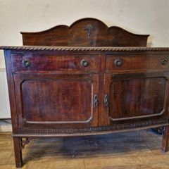 Sideboard