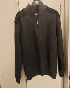 Mens Quarter Zip top - XXL - NEW