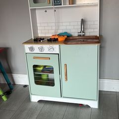 toy kitchen