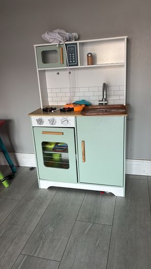 toy kitchen