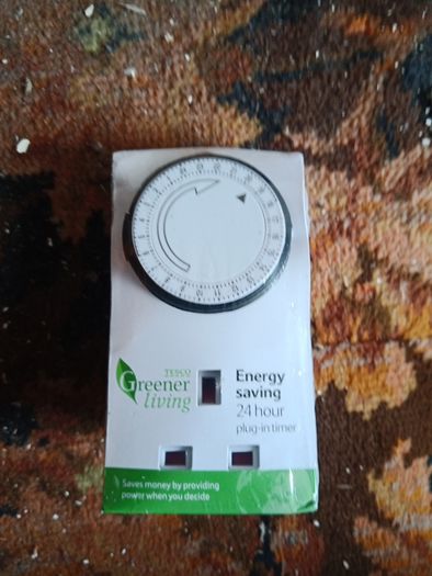 Plug in mechanical timer