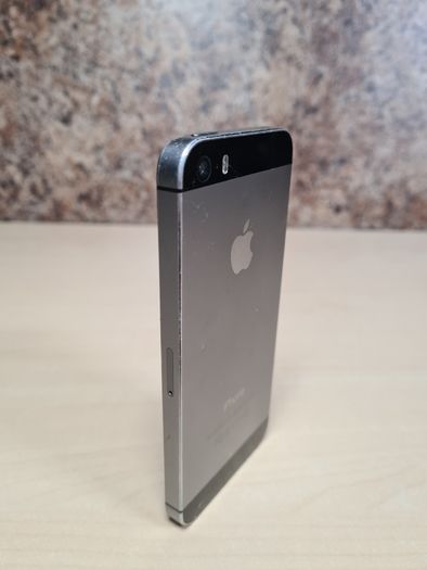 Apple Iphone 5s Grey For Parts Repair
