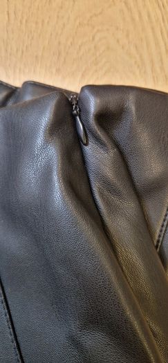 Stradivarius Faux Leather Pleated Skirt - M