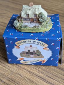 Woodside Cottage Figurine by Leonardo